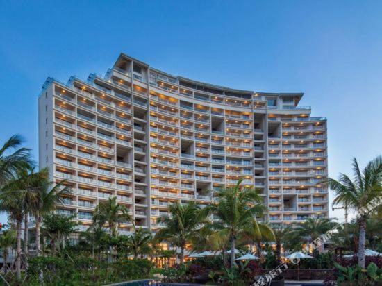 Aloha Oceanfront Suite Resort Lingshui  Exterior photo