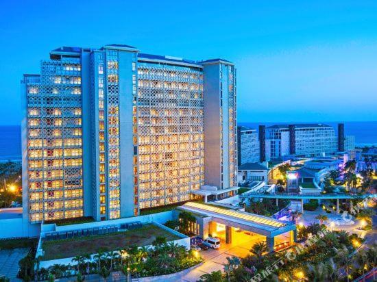 Aloha Oceanfront Suite Resort Lingshui  Exterior photo