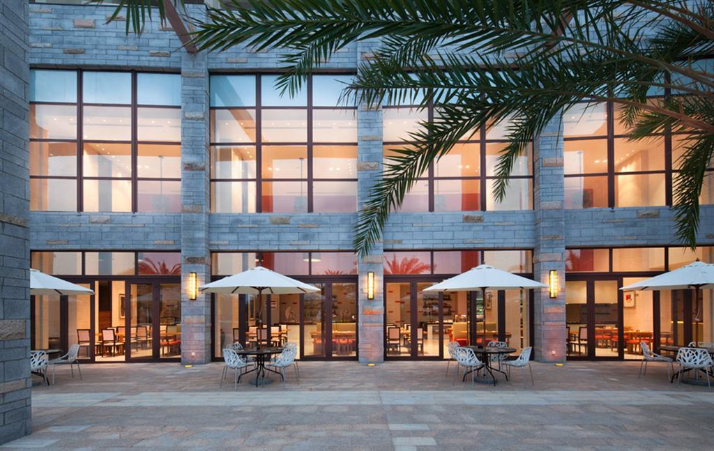 Aloha Oceanfront Suite Resort Lingshui  Exterior photo