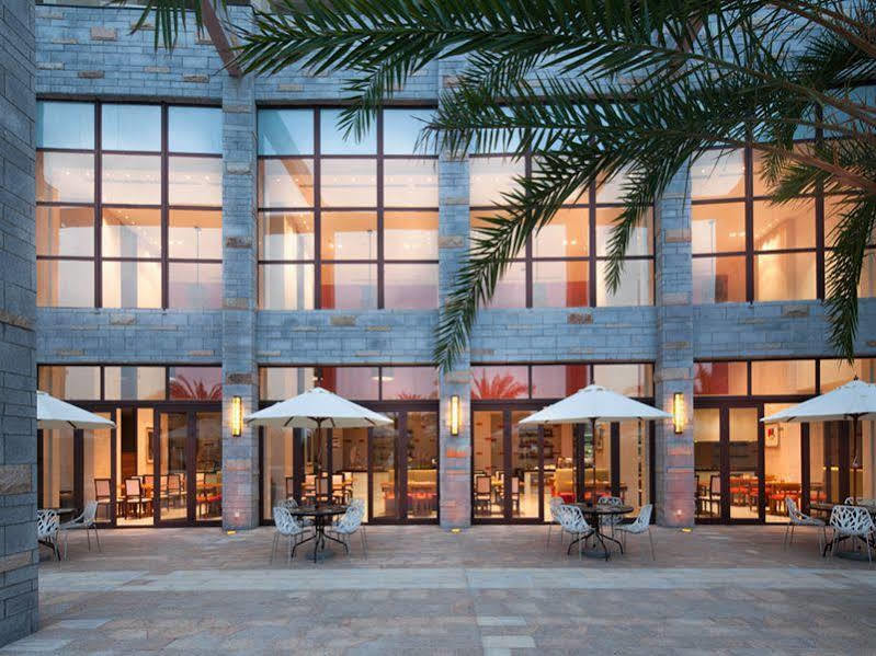 Aloha Oceanfront Suite Resort Lingshui  Exterior photo